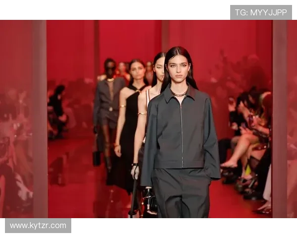 浏览开云官网中国，探索各大奢侈品牌最新系列与独家优惠活动