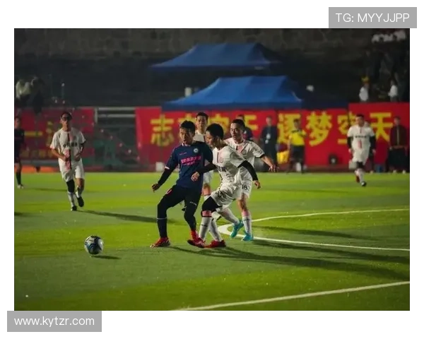 开云虚拟足球：虚拟足球技术如何改变传统足球赛事的观赛体验与互动方式