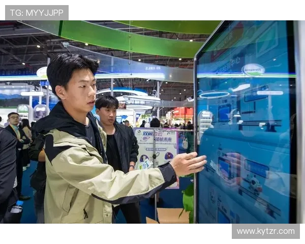 真人发牌百家家乐app专业客服全天在线，保障您的游戏安全与优质服务体验